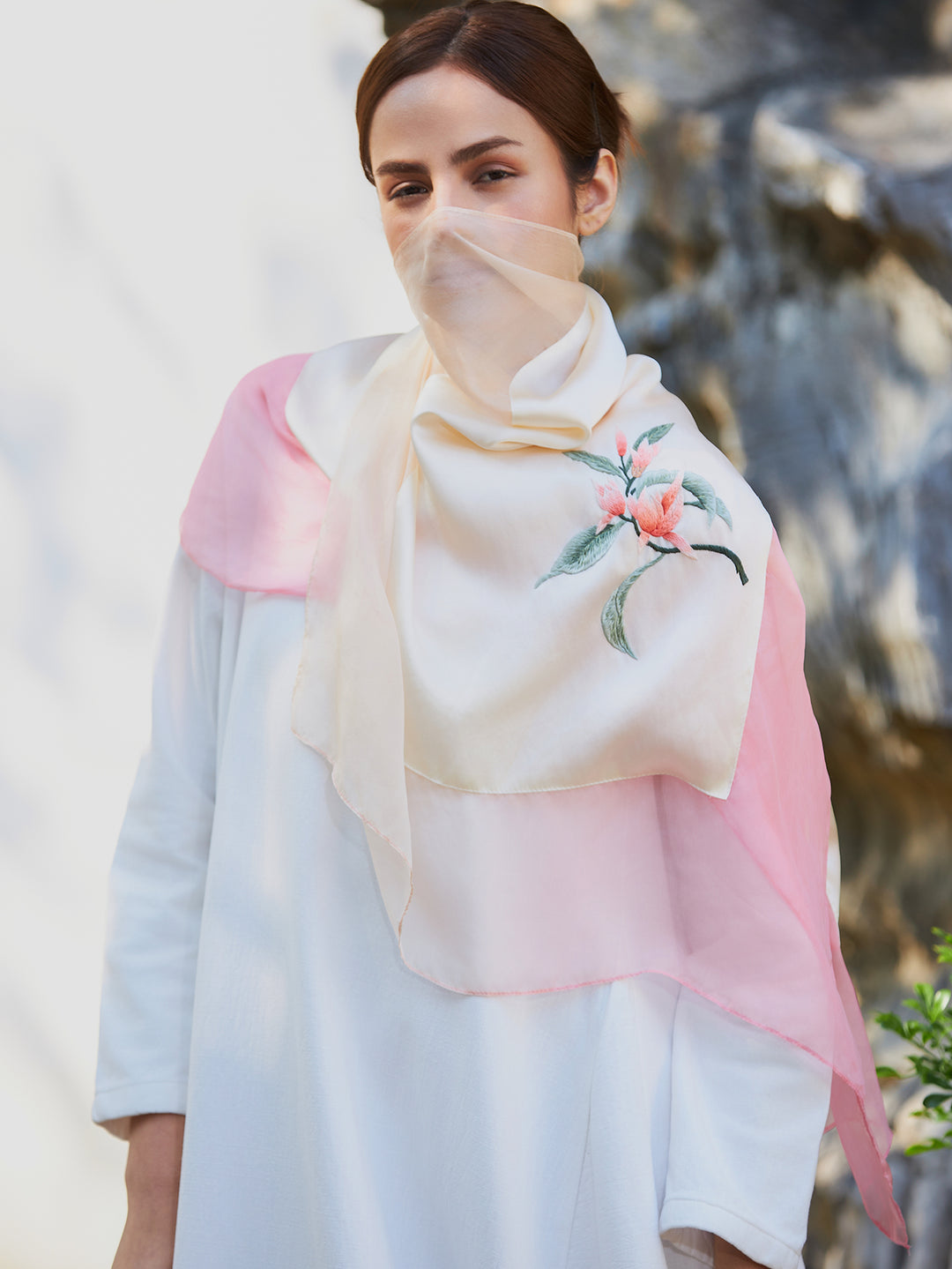 Hand-Embroidered Mulberry Pink Gradient Silk Scarf - Su Embroidery Art