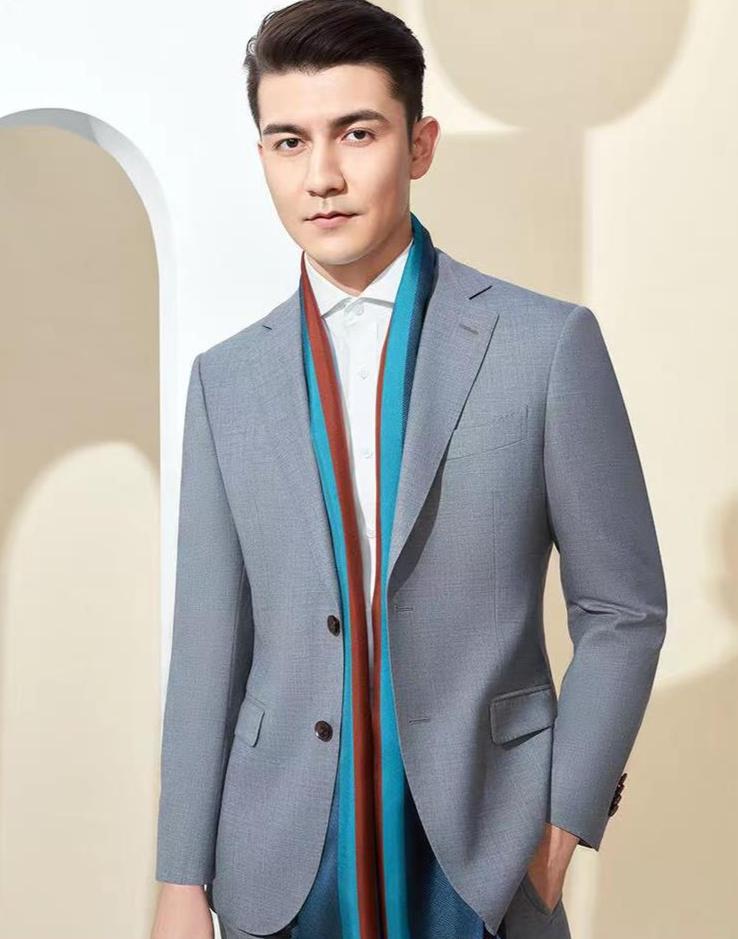 Handcrafted Accessories and Luxurious Collection For Men