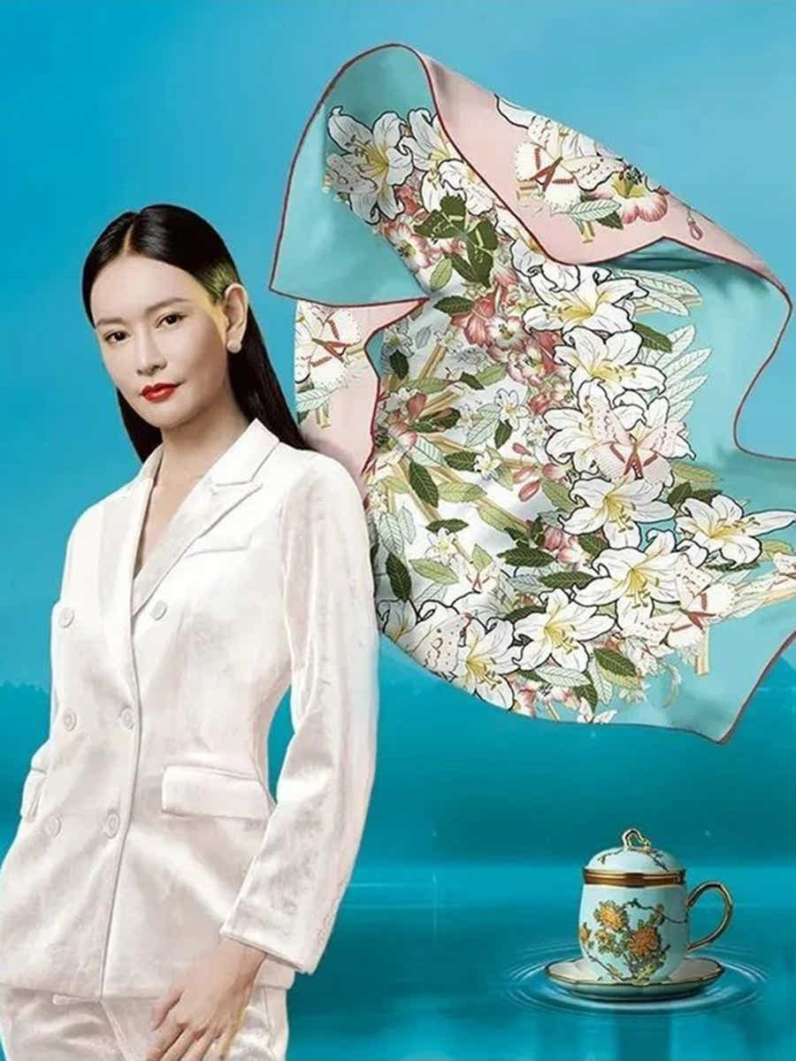 18 Momme Silk & Porcelain Set: Hangzhou Heritage, Breathable Luxury - Yomkey