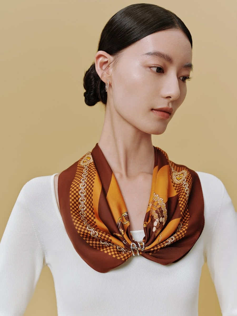 18 Momme Silk Scarf: Breathable, Kaleidoscope Style & Vibrant Luxury - Yomkey