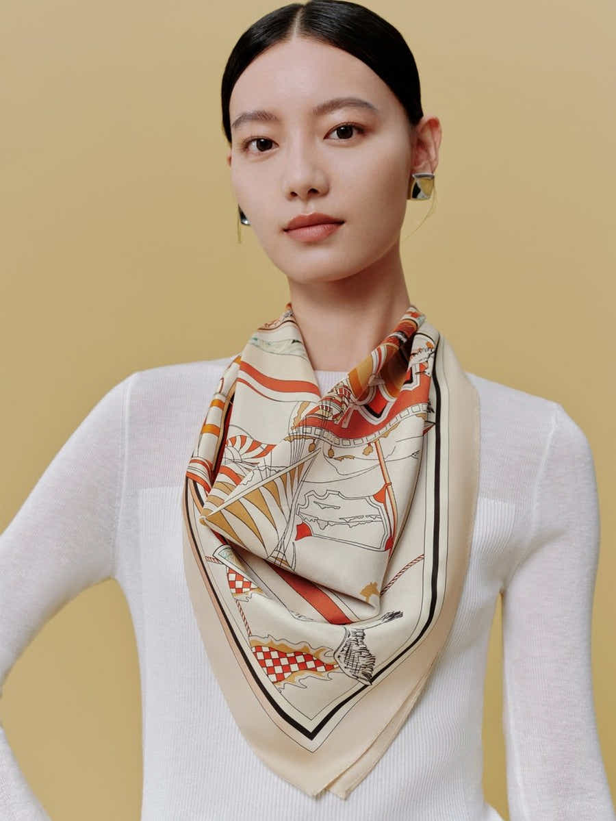 18 Momme Silk Scarf: Breathable, Silk Sea Charm Art & Modern Elegance - Yomkey