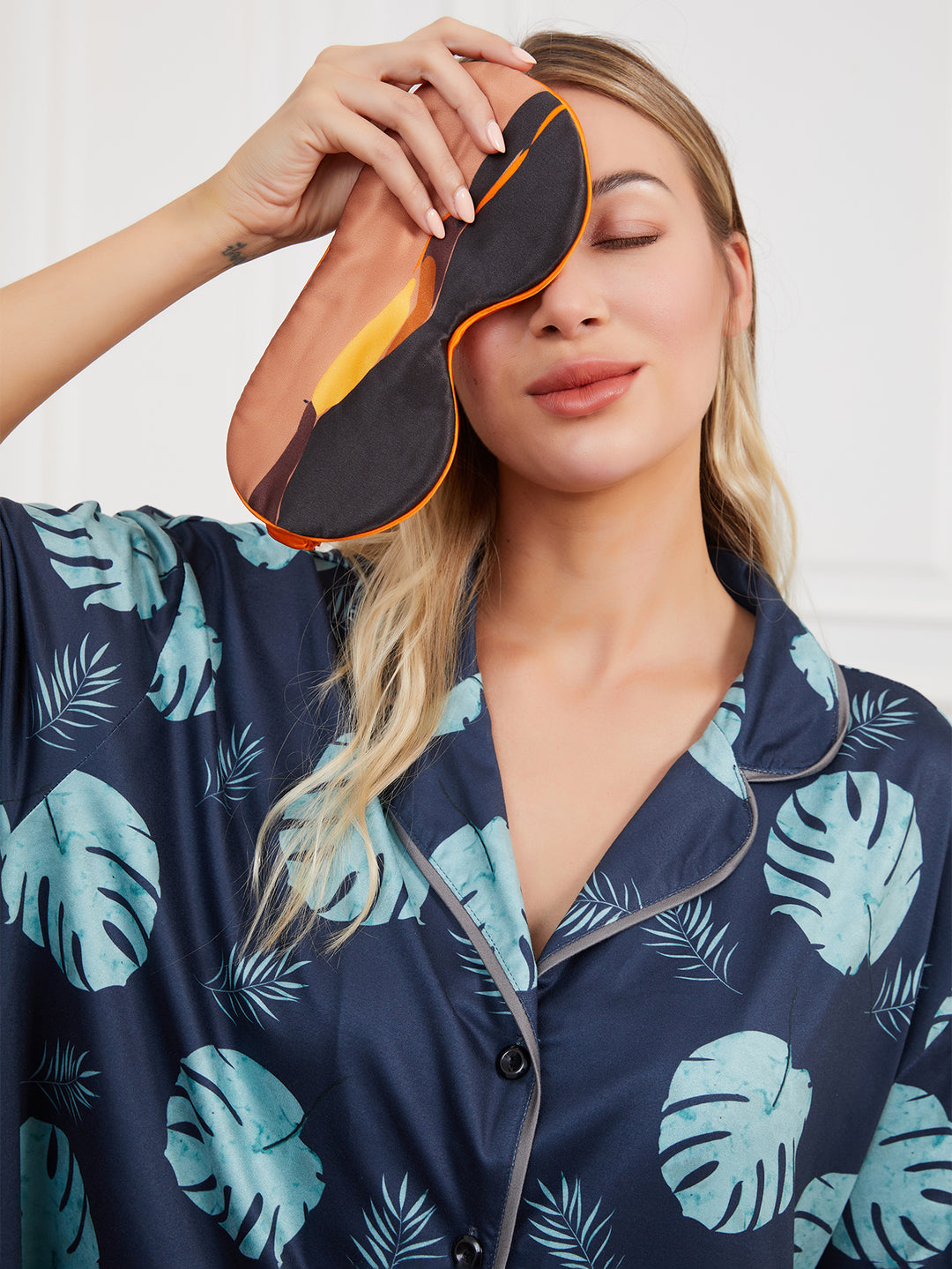 Luxurious Silk Sleep Mask Ultimate Comfort for Restorative Slumber - C&P Yomkey