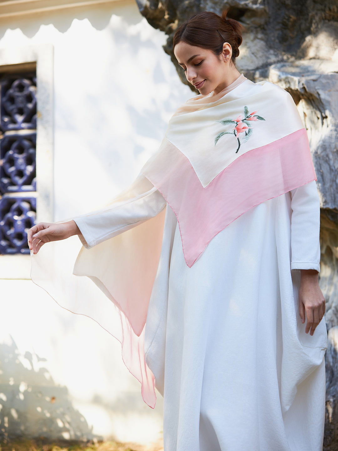 Hand-Embroidered Mulberry Pink Gradient Silk Scarf - Su Embroidery Art