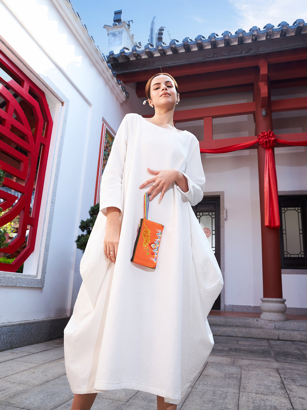 Exquisite Chinese Tibetan Style Embroidered Canvas Wallet, Tangerine Color Coin Purse with Tibetan Wealth God and Rat Embroidery.