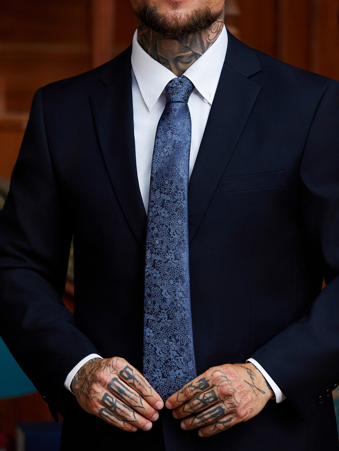 Monarch's Presence Gift Set | Silk Tie & Porcelain | Executive Business Collection