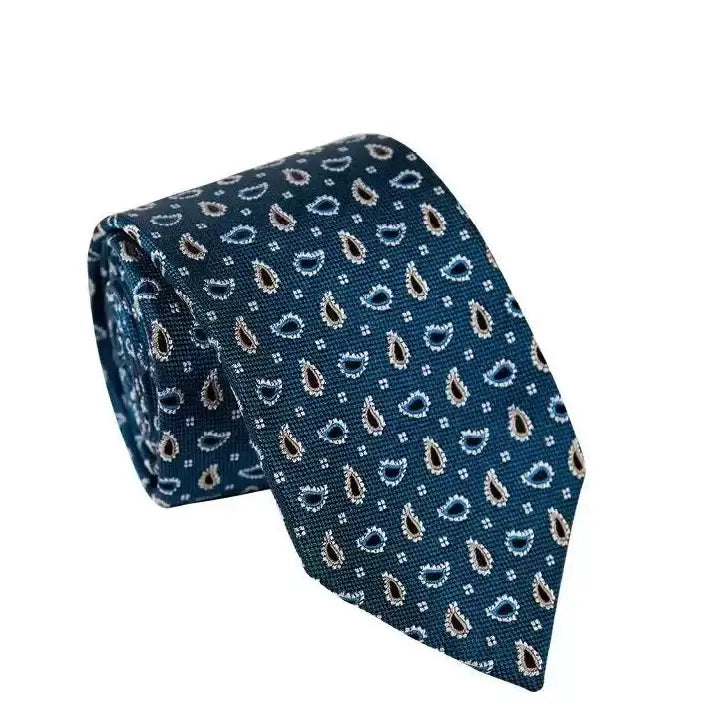 Exquisite silk tie with elegant paisley pattern for the modern man