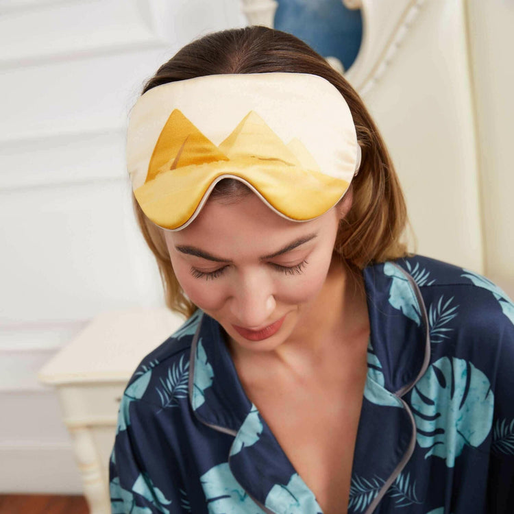 Luxurious Silk Sleep Mask - Ultimate Comfort for Restorative Slumber