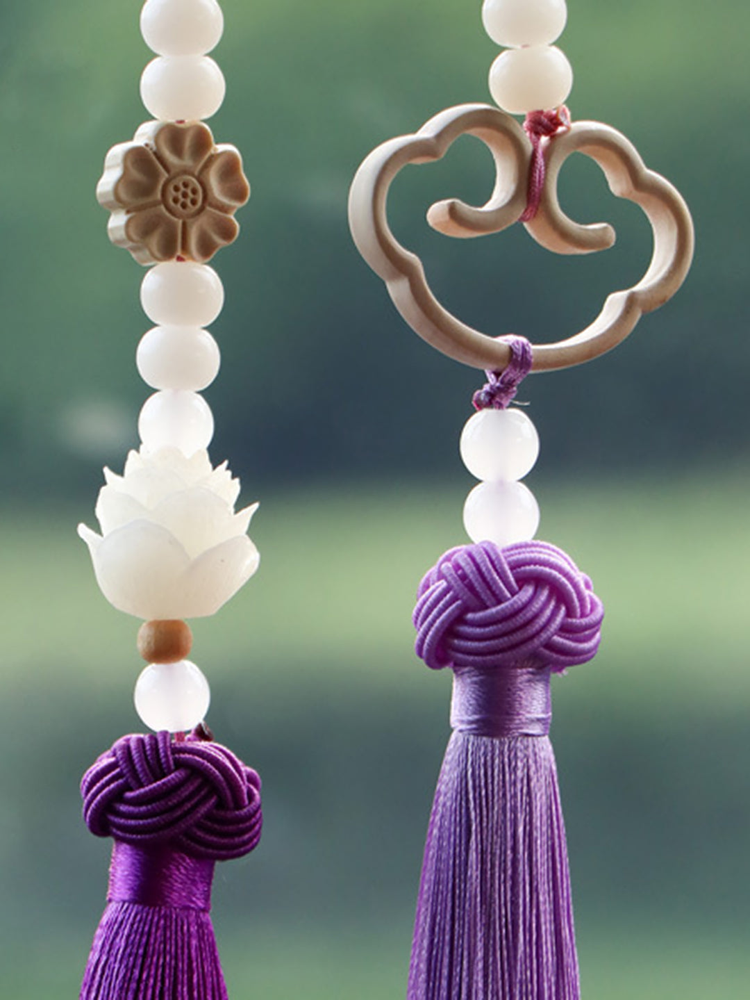 Handcrafted Bodhi Seed Car Charm – Lotus Rearview Mirror Ornament for Safety and Good Fortune