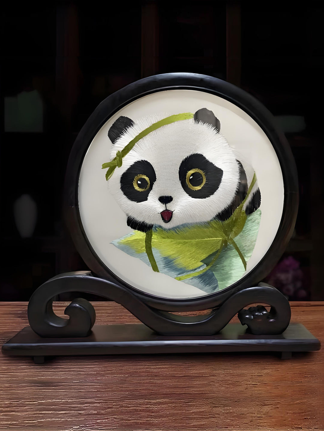 Exquisite Small Desktop Decoration, Embroidered Panda Sculpture – Handcrafted Double-Sided, Ideal Gift for Guests & Souvenir