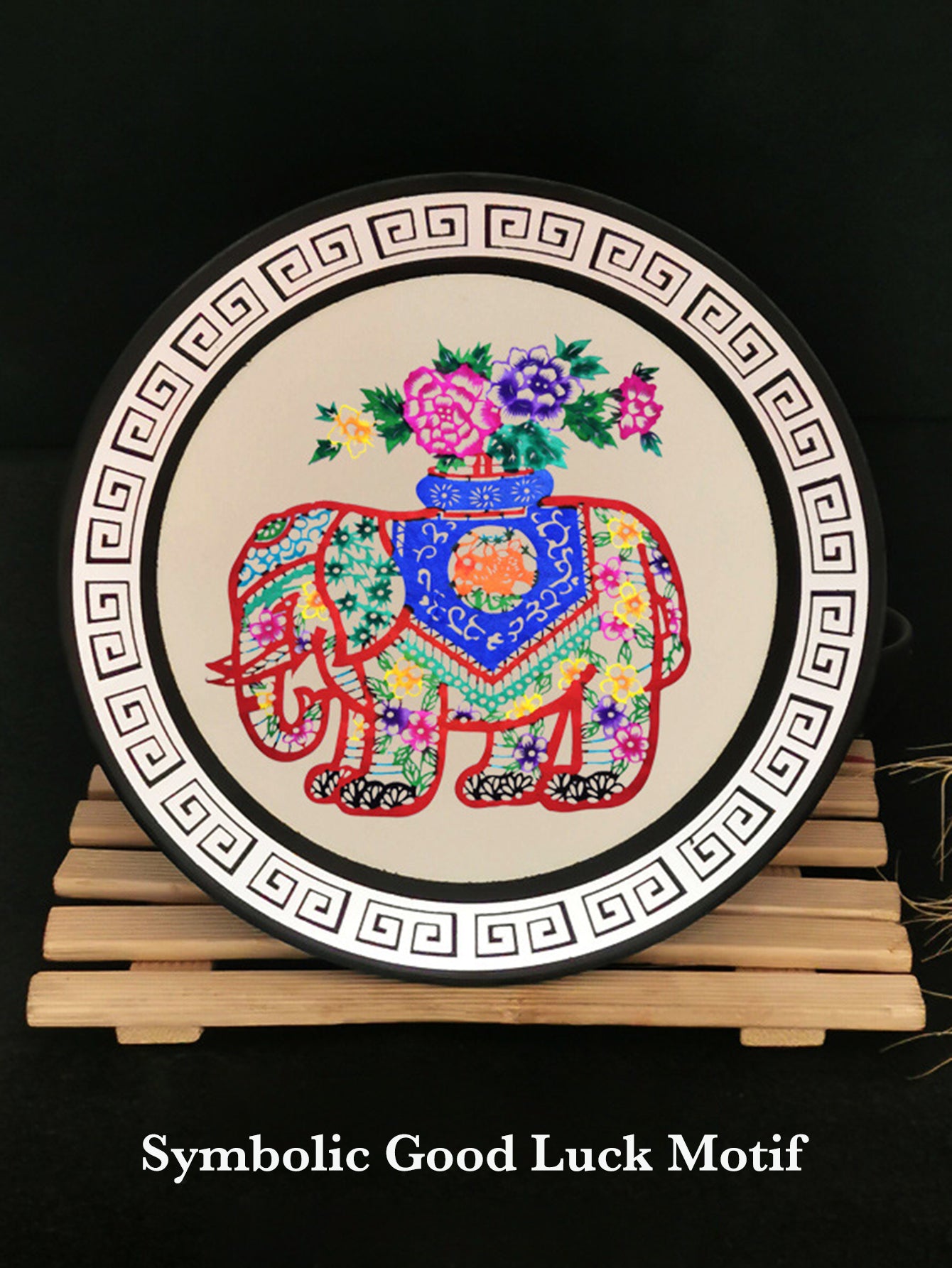Exquisite Chinese Style Handcrafted Paper-Cut Mirror Frame – Traditional Home Decor Picture Frame with Unique Patterns, Gift & Hanging Ornament