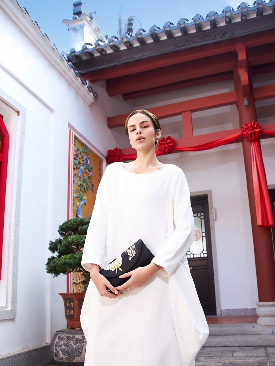 Black Silk Clutch: Breathable Comfort, Su Xiu Butterfly Art - Yomkey