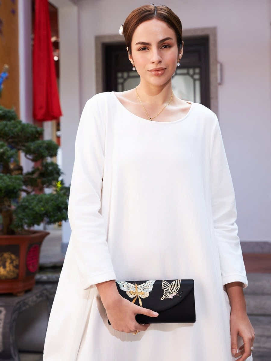 Black Silk Clutch: Breathable Comfort, Su Xiu Butterfly Art - Yomkey