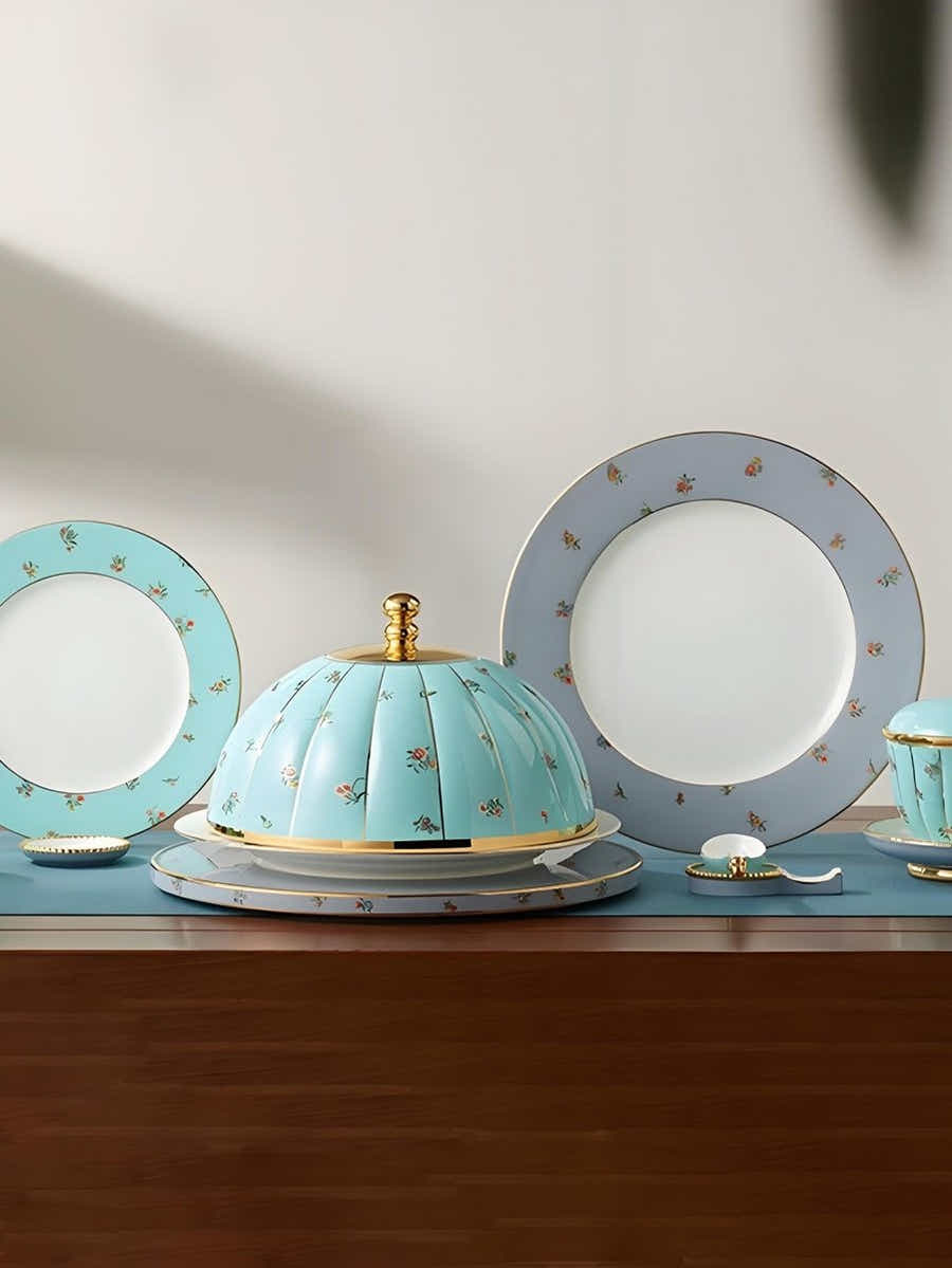 Chinese National Porcelain Set: Underglaze Gold Art & Noble Luxury - Yomkey