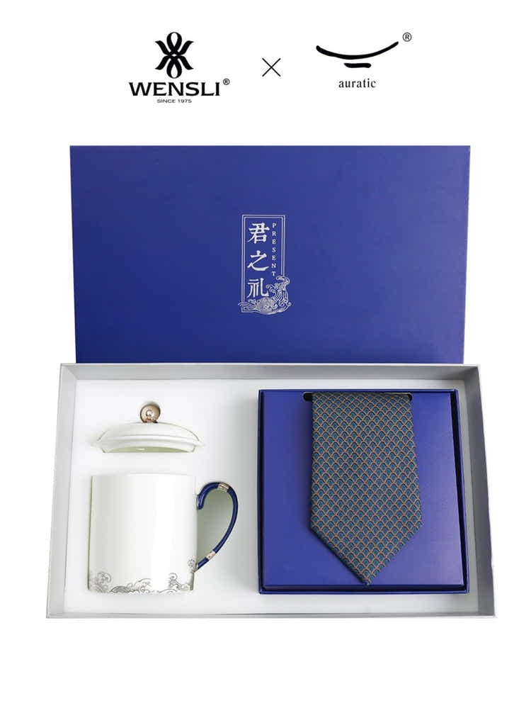 Deep Blue Silk Tie & Gilded Porcelain Set: Breathable Luxury & Status - Yomkey