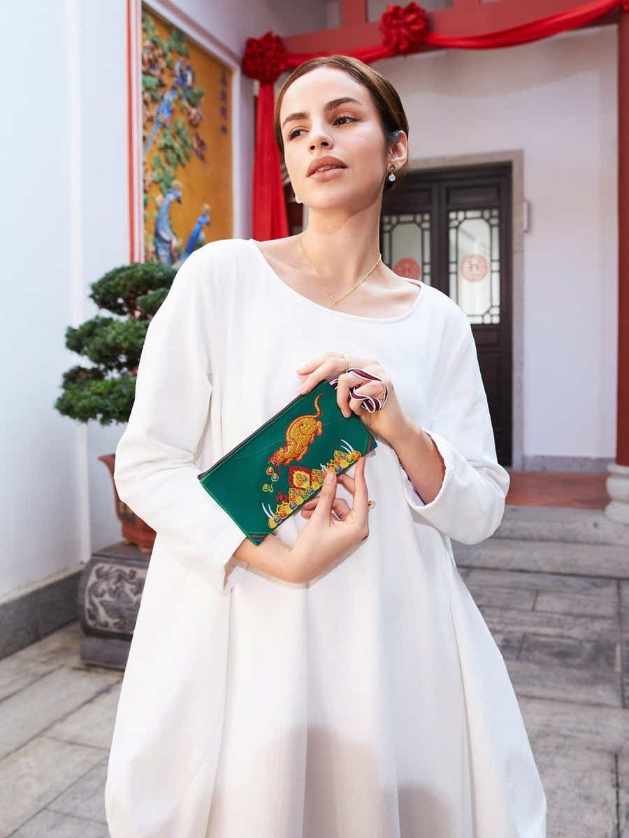 Deep Green Embroidered Linen Tote: Tibetan Prosperity Symbol & Eco - Durable - Yomkey