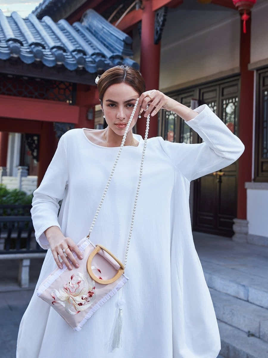 Eco Canvas Tote: Bamboo Handle, Nine - Tailed Fox Art & Wisdom Symbol - Yomkey