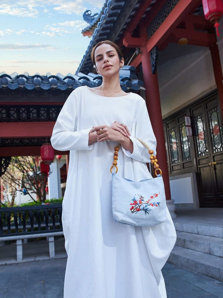 Eco Canvas Tote: Bamboo Handle, Plum Blossom Art & Resilience Symbol - Yomkey