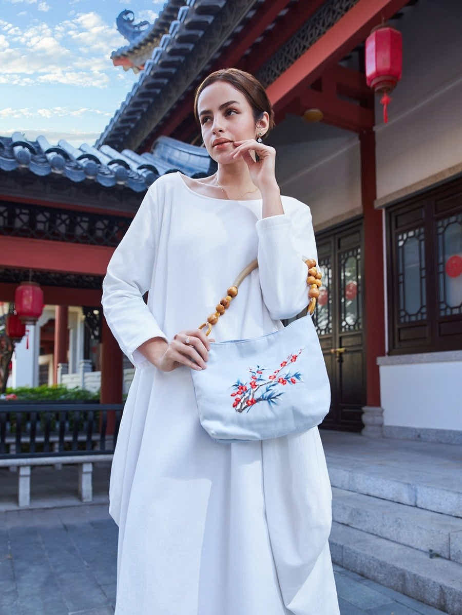 Eco Canvas Tote: Bamboo Handle, Plum Blossom Art & Resilience Symbol - Yomkey