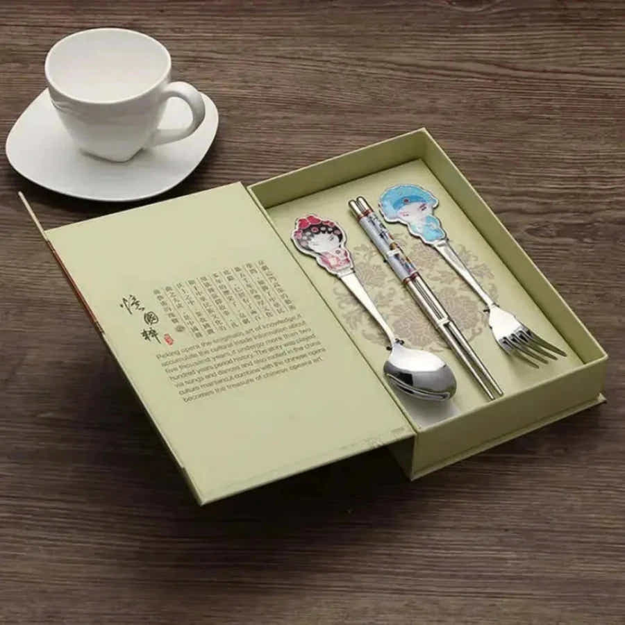 Elegant and Artistic Peking Opera Facial Makeup Ceramic Tableware - Yomkey