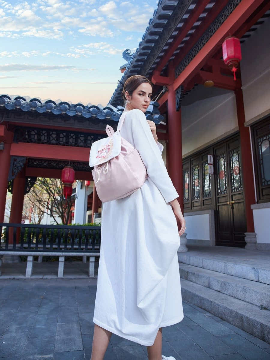 Exquisite Peony Su Xiu Embroidered, Lightweight Durable Linen Daypack - Yomkey