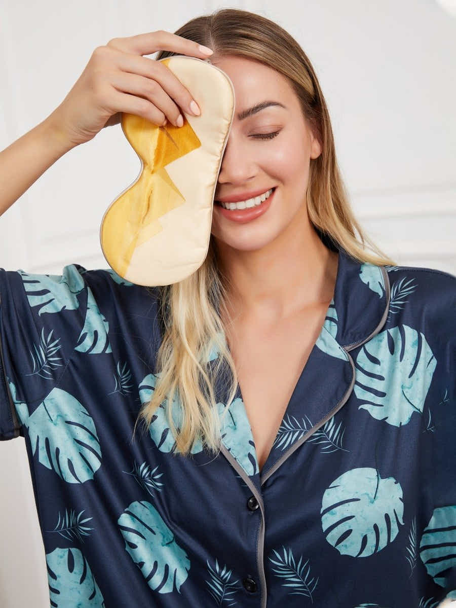 Golden Yellow Silk Mask: Imperial Pyramid Design & Breathable Comfort - Yomkey