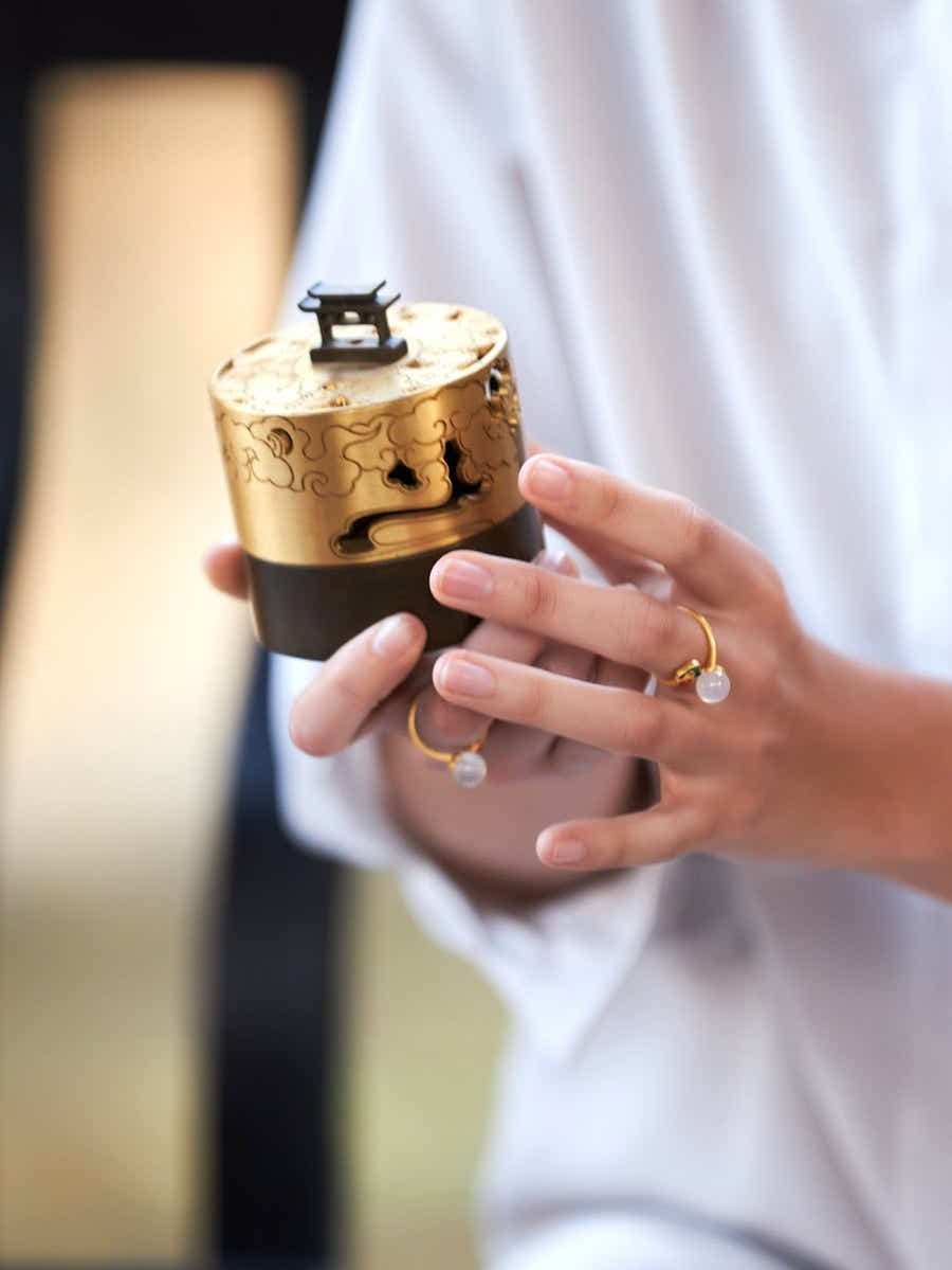Hand - Carved Bronze Censer | Auspicious Cloud Totem | Oriental Metal Art Decor - Yomkey