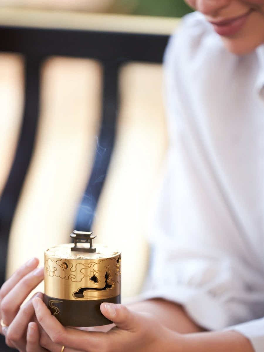 Hand - Carved Bronze Censer | Auspicious Cloud Totem | Oriental Metal Art Decor - Yomkey