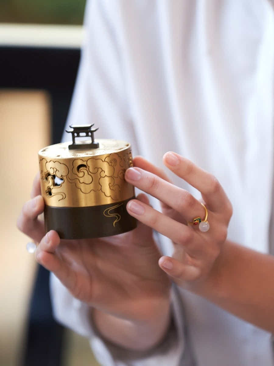 Hand - Carved Bronze Censer | Auspicious Cloud Totem | Oriental Metal Art Decor - Yomkey