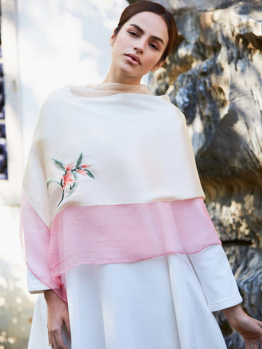 Hand - Embroidered Mulberry Pink Gradient Silk Scarf - Su Embroidery Art - Yomkey