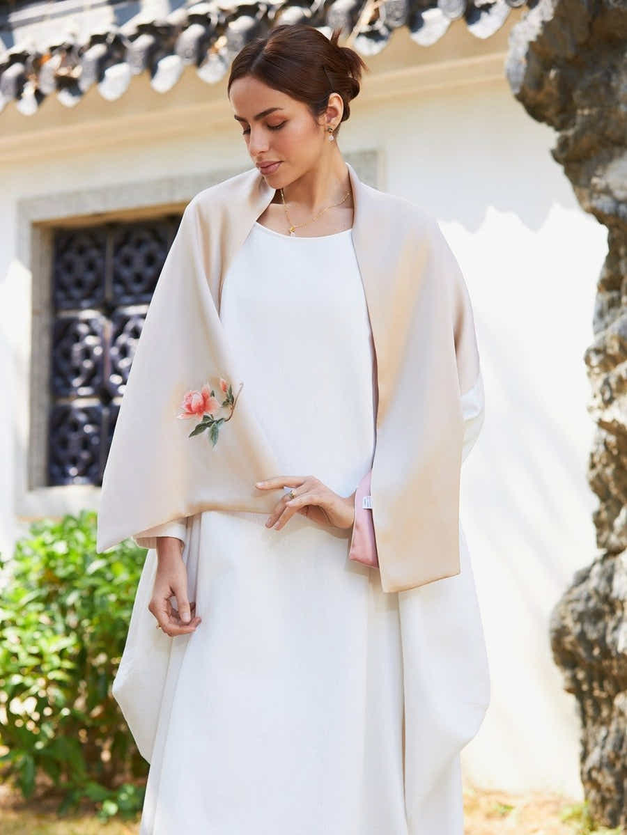 Hand - Embroidered Su Xiu Mulberry Silk Scarf – Champagne Gardenia - Yomkey