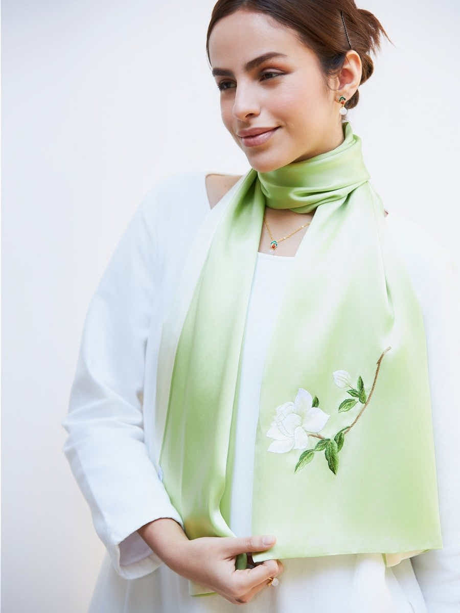 Hand - Embroidered Su Xiu Mulberry Silk Scarf – Gardenia Design - Yomkey