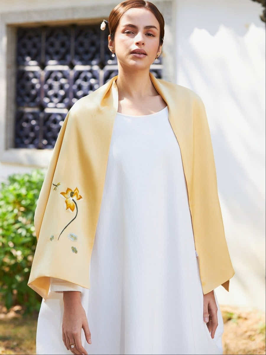 Hand - Embroidered Su Xiu Mulberry Silk Scarf – Golden Lotus - Yomkey