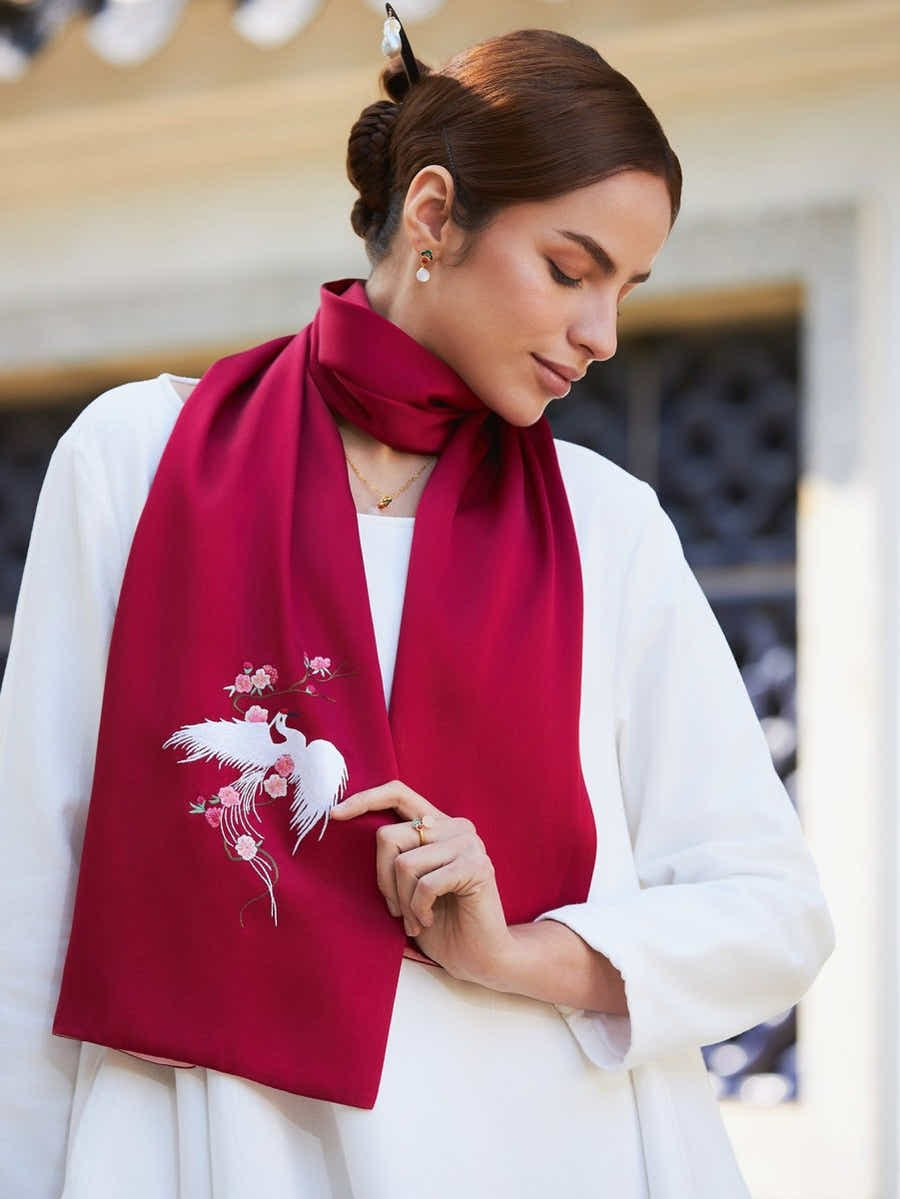 Handmade Su Xiu Silk Scarf – Red White Phoenix Embroidery - Yomkey