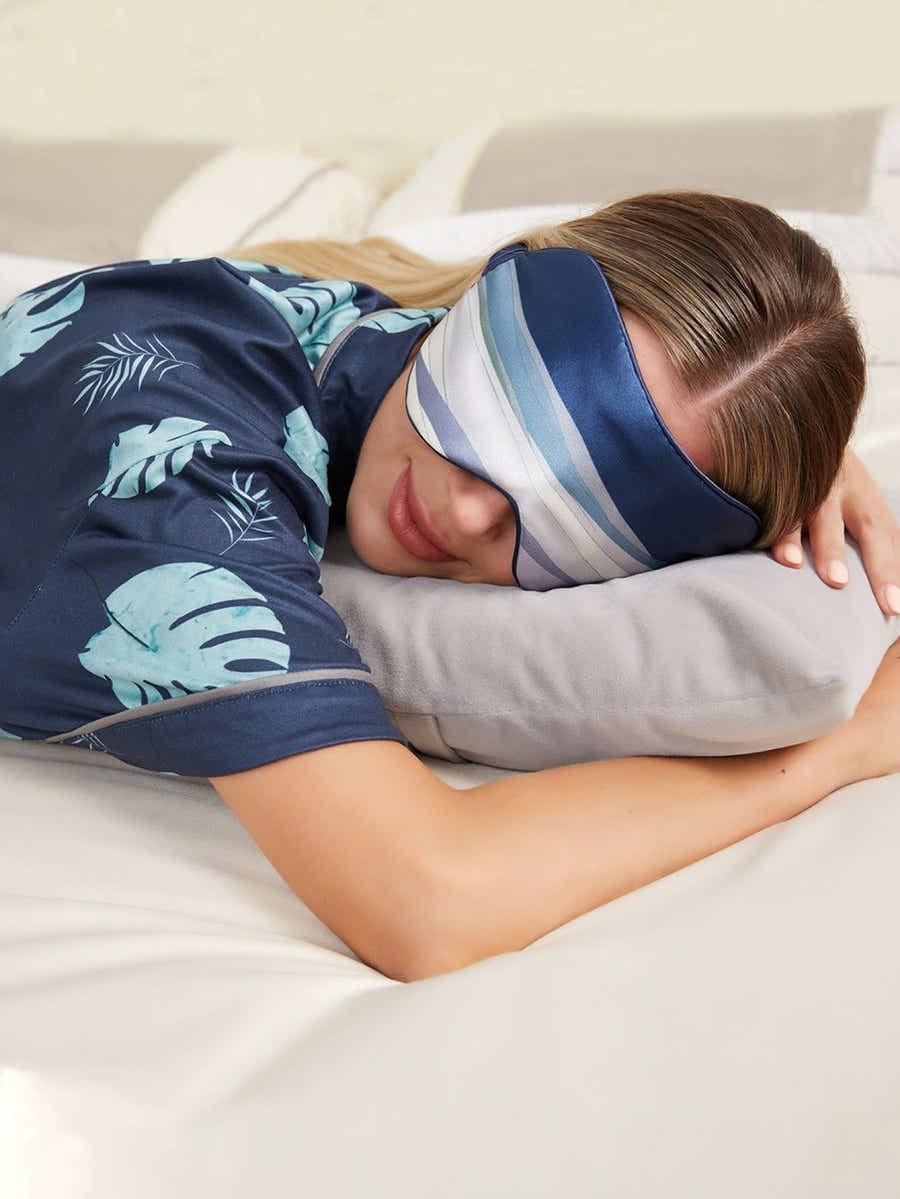 Light Blue Silk Eye Mask: Silk Road Desert Design, 6A Breathable Comfort - Yomkey
