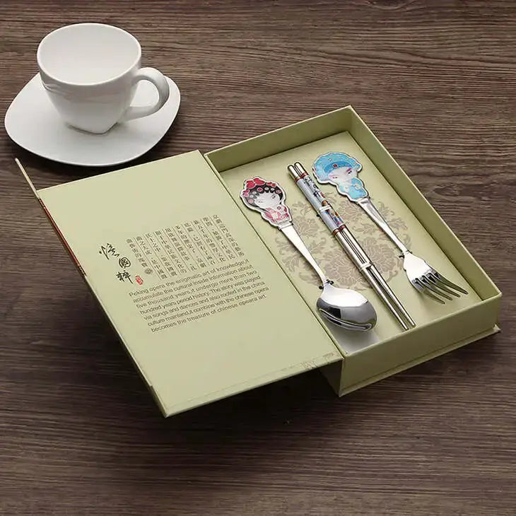 Elegant and Artistic Peking Opera Facial Makeup Ceramic Tableware