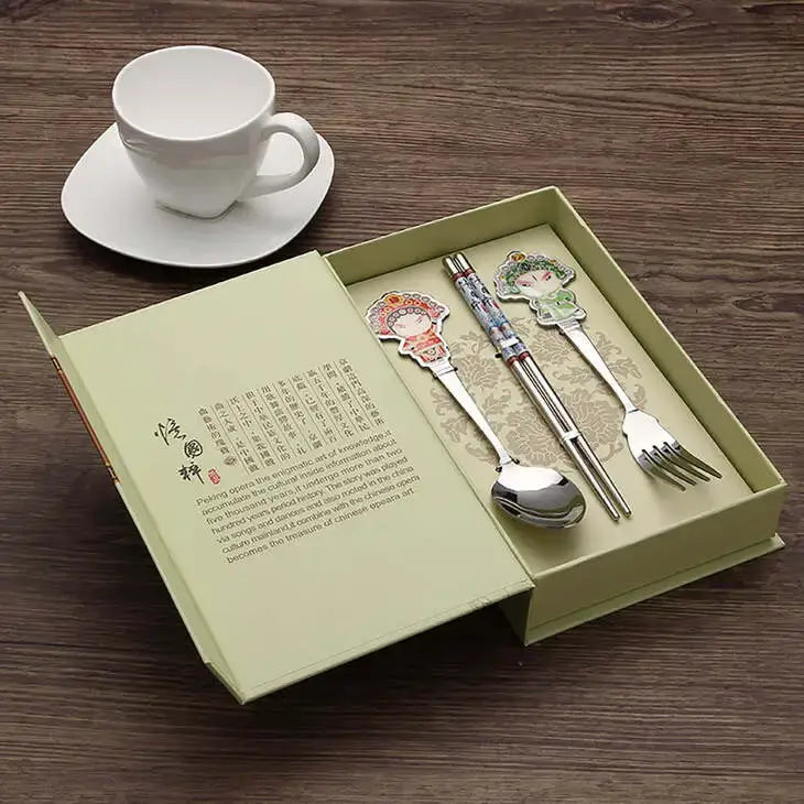 Elegant and Artistic Peking Opera Facial Makeup Ceramic Tableware