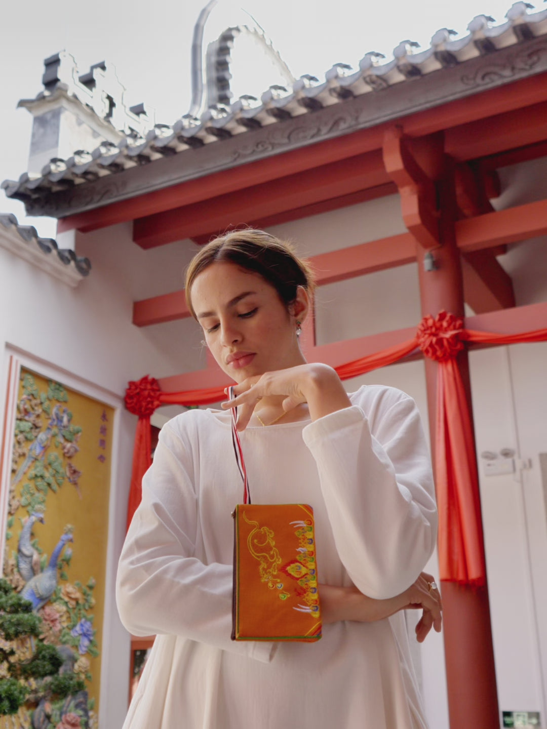 Exquisite Chinese Tibetan Style Embroidered Canvas Wallet, Orange Color Coin Purse with Tibetan Wealth God and Rat Embroidery.