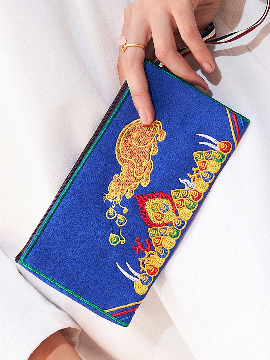 Exquisite Chinese Tibetan Style Embroidered Canvas Wallet, Blue Color Coin Purse with Tibetan Wealth God and Rat Embroidery