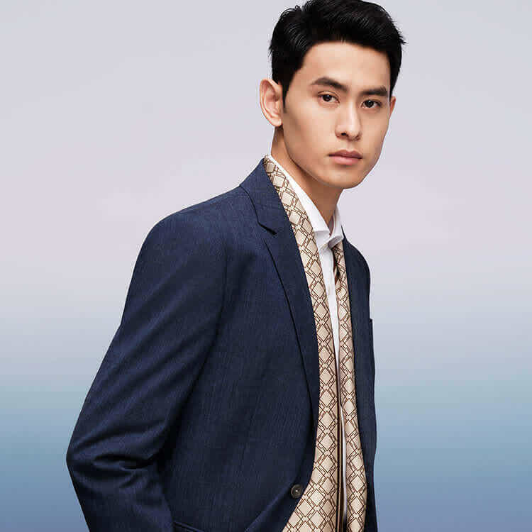 Silk Scarf & Thermal Flask Set: Breathable Luxury & Wellness Gift - Yomkey