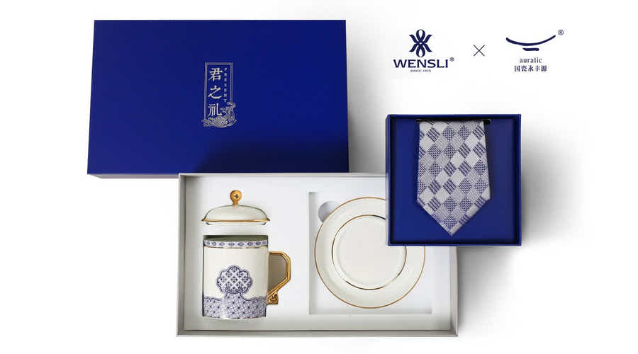 Universal Peace Gift Set | Silk Tie & Porcelain Cup | Executive Men's Collection - Yomkey
