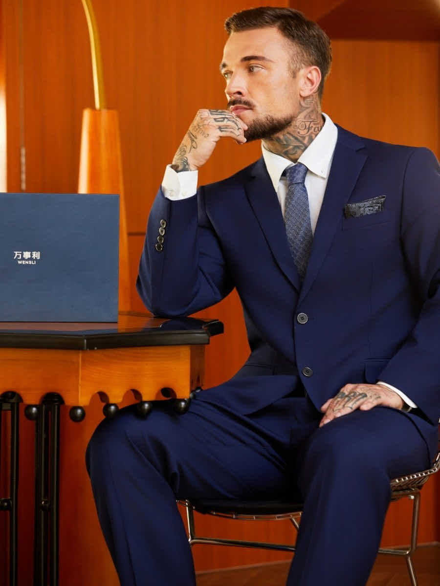 Wensli Frida Silk Tie | Navy Woven Jacquard | Modern Executive Wear - Yomkey