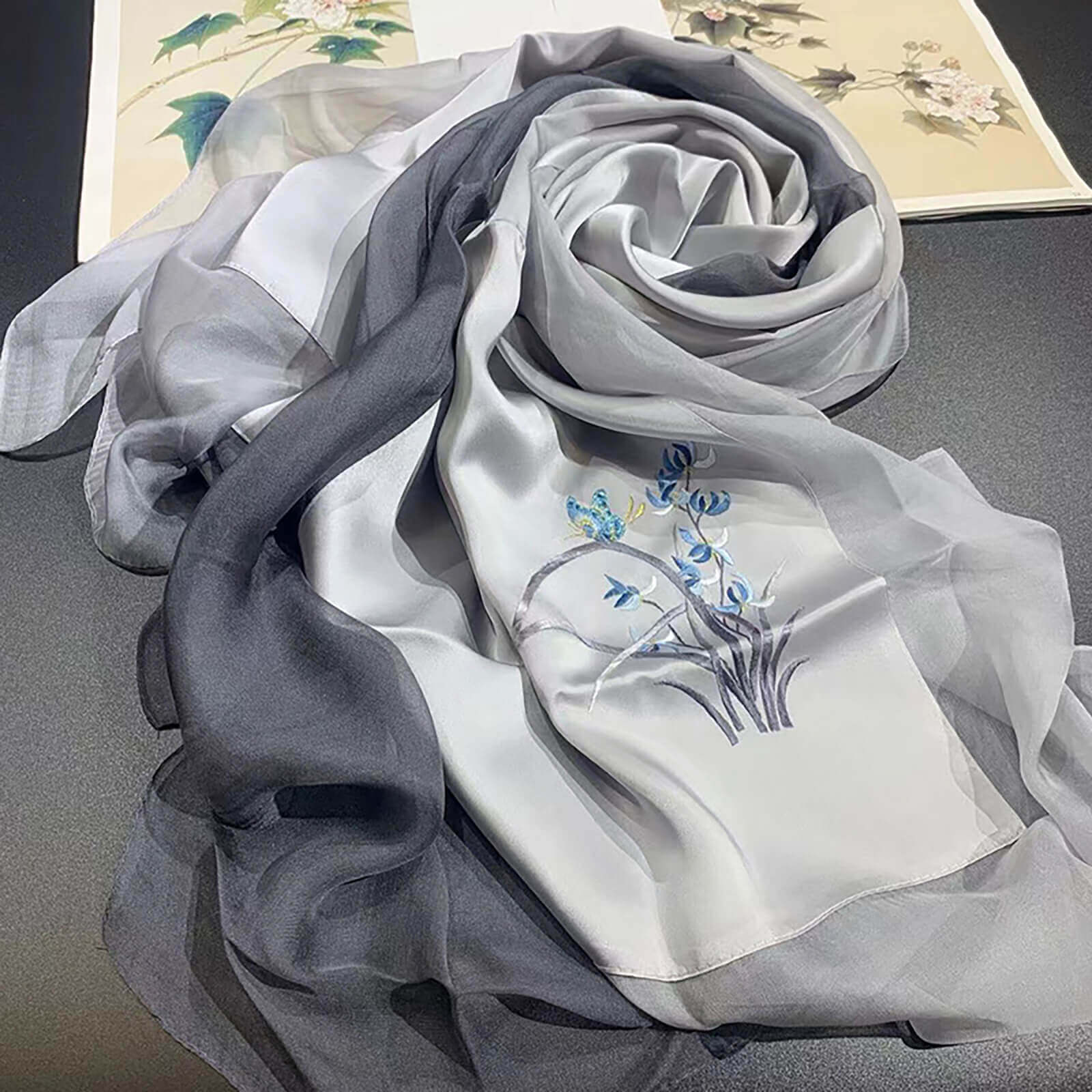 Exquisite Hand-Embroidered Silk Shawl - The Epitome of Artisan Craftsmanship and Timeless Elegance